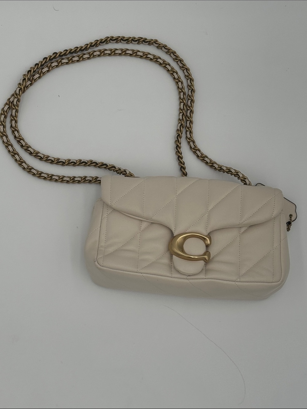 Coach Tabby Shoulder Bag 20
With Pillow Quilting - Picture 8 of 11